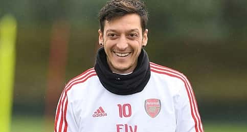 Mesut Özil'in yeni durağı neresi olacak?