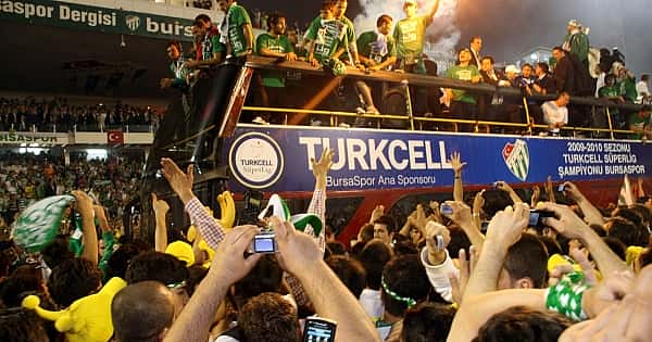 Bursaspor'un şampiyon kadrosu şimdi nerede?