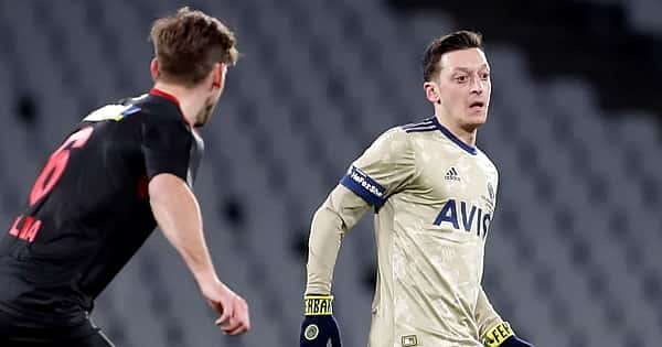 Uğur Meleke'nin Fenerbahçe analizi; ''Ersun Yanal'ın yaısı kadar''