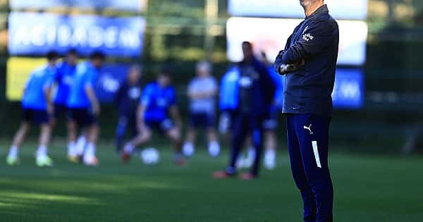 Fenerbahçe'de İsmail Kartal'dan sonra yükselişe geçen 5 futbolcu