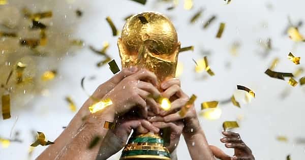 Futbol dünyasının en pahalı 5 ödülü