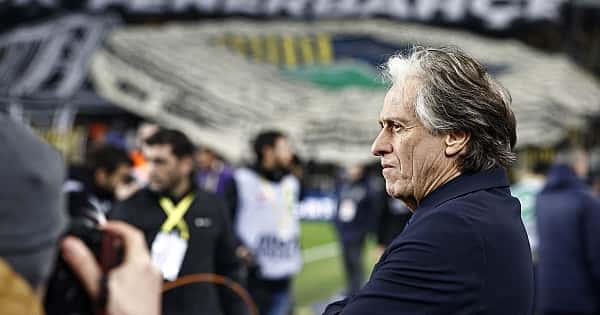 Fenerbahçe'de Jorge Jesus düşüşe mi geçti? 