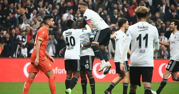 Spor yazarlarından Beşiktaş - Alanyaspor yorumları