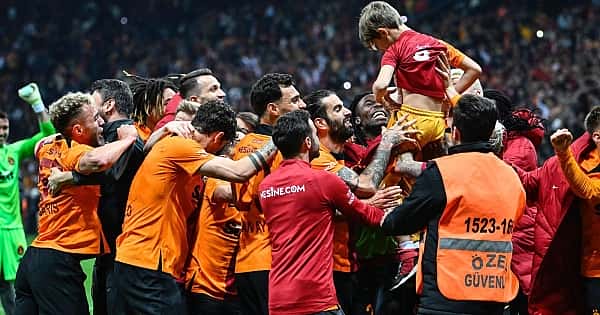 Galatasaray - Başakşehir maçından öne çıkan kareler