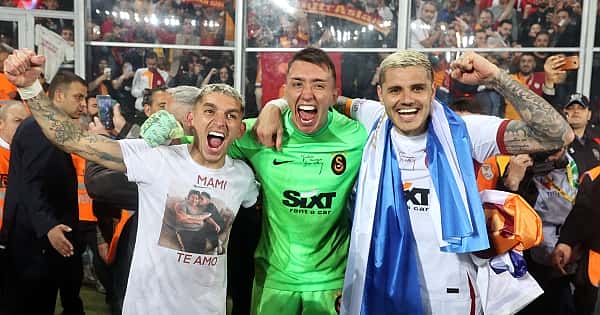 Spor yazarları Galatasaray'ı değerlendirdi