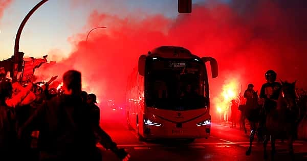 Atletico Madrid taraftarından muhteşem karşılama