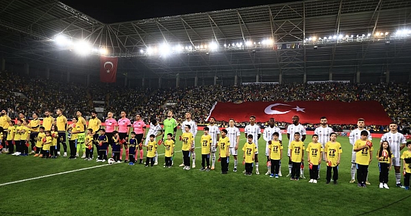 Ankaragücü - Beşiktaş maçının öne çıkan fotoğrafları