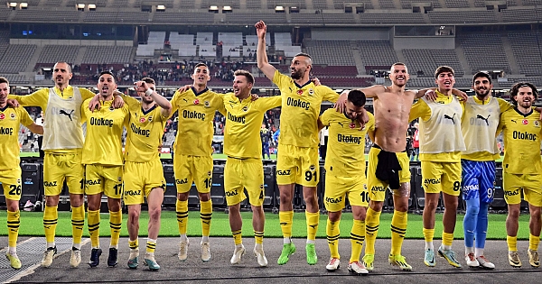 Fatih Karagümrük - Fenerbahçe maçının öne çıkan kareleri