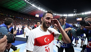 Hollanda - Türkiye maçından öne çıkan kareler