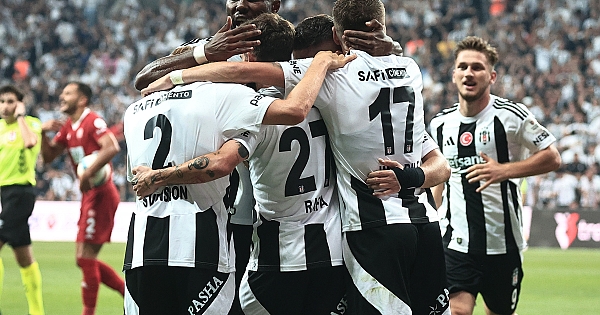 Beşiktaş - Antalyaspor maçının öne çıkan fotoğrafları