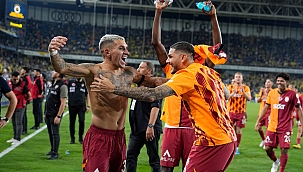 Galatasaray Kadıköy'de derbi zaferini kutladı