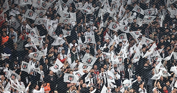 Beşiktaş - Galatasaray derbisinin öne çıkan kareleri