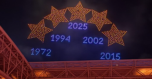 Galatasaray'dan drone şov ile şampiyonluk kutlaması