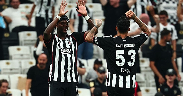 Beşiktaş - St. Patricks maçının fotoğrafları