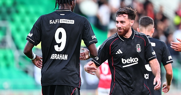 St. Patricks - Beşiktaş maçının fotoğrafları