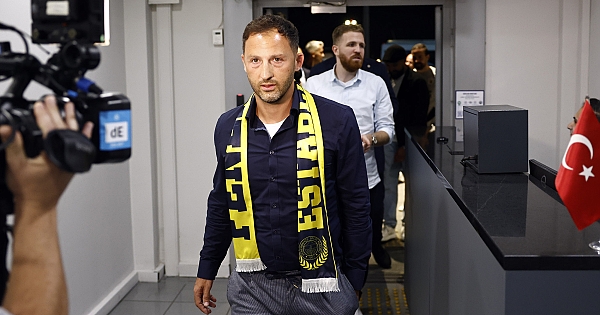 Fenerbahçe'de Domenico Tedesco İstanbul'a geldi