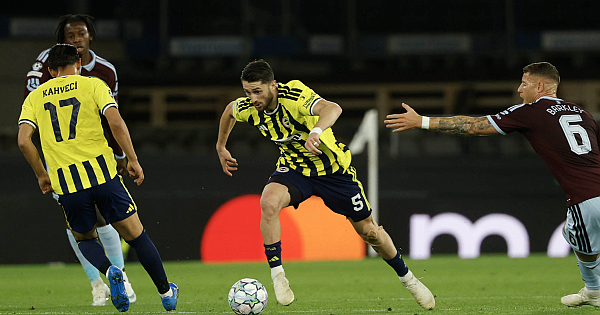 Aston Villa - Fenerbahçe maçının fotoğrafları