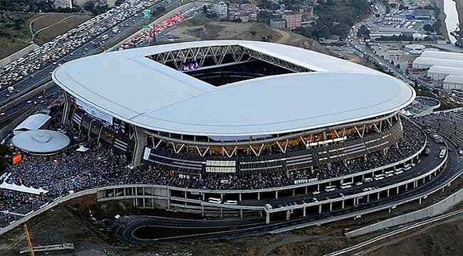 Arena ismini değiştiren ilk kulüp Galatasaray