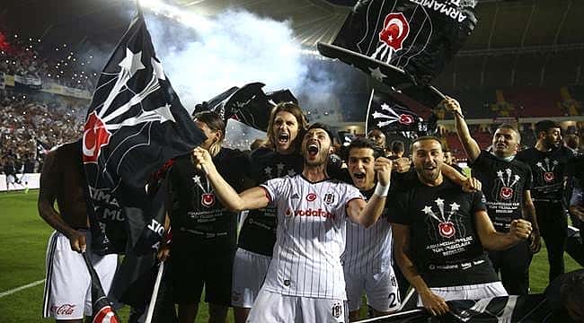 Beşiktaş şampiyon oldu 3. yıldızı kaptı