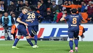 Cengiz Ünder Ada'ya doğru