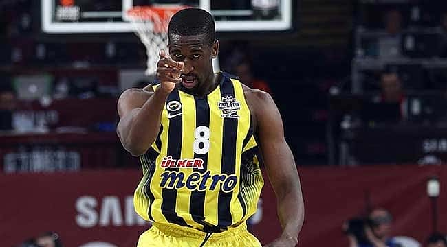 Ekpe Udoh'tan bayrak tepkisi