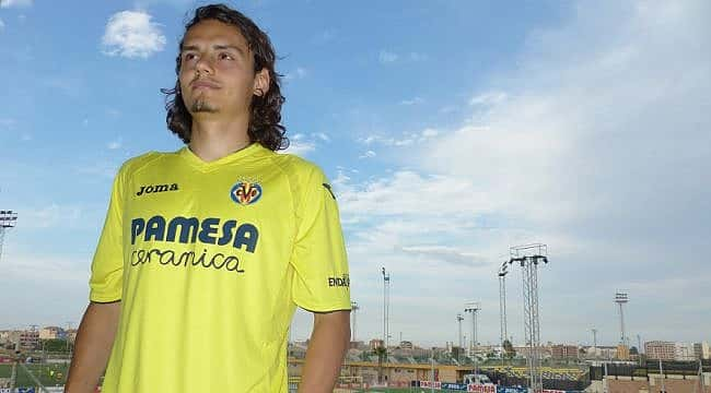 Enes Ünal Villarreal formasını giydi