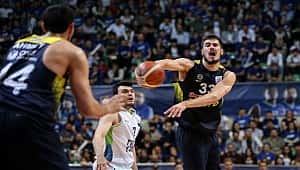 Fenerbahçe Bursa'da yarı finale yükseldi