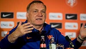 Advocaat: Sneijder'in Fenerbahçe'de oynamasını isterdim