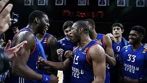 Anadolu Efes'te yaprak dökümü