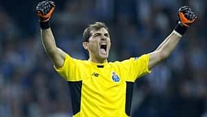 Casillas Porto'da ayrılmadı