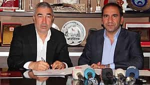 Aybaba Sivas'a imzaladı