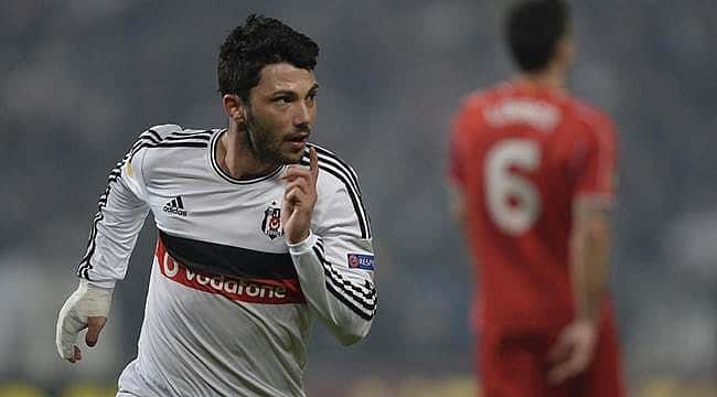 Beşiktaş sözleşmeyi uzattı söylentilere noktayı koydu