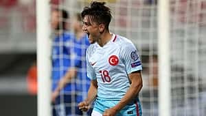 Cengiz Ünder adım adım yükseliyor