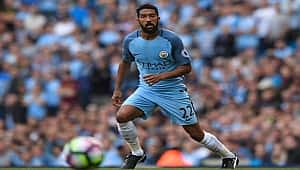 Clichy'de devreye imza parası