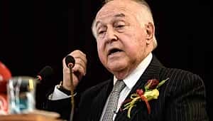 Duygun Yarsuvat'tan Ada çıkışı