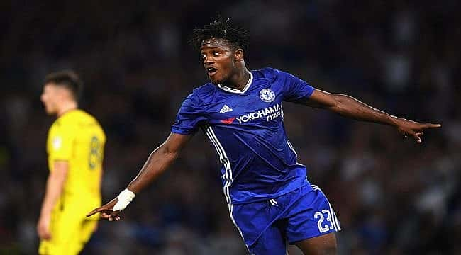 Fenerbahçe'nin istediği Batshuayi'ye Bilic talip oldu