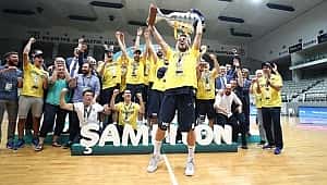 Fenerbahçeli yıldızlar şampiyonluğu Twitter'dan da kutladı