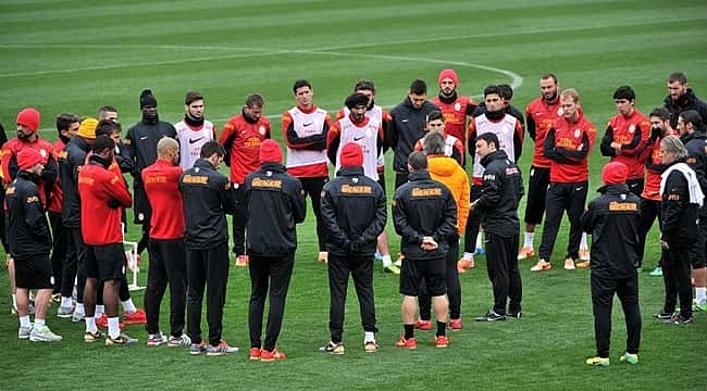 Galatasaray pazartesi günü toplanıyor