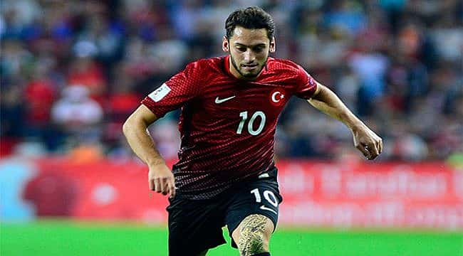 Hakan Çalhanoğlu Lazio'nun listesinde