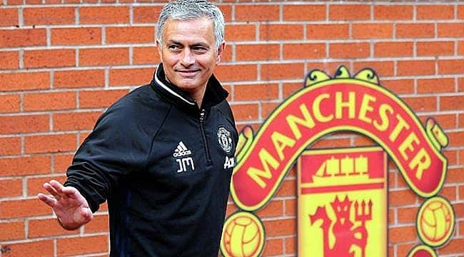 Jose Mourinho forvetine kavuşuyor