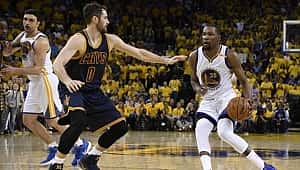LeBron James'e rağmen ilk raund Golden State'in
