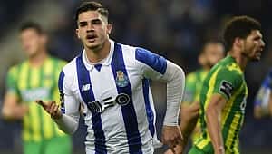 Milan Andre Silva'yı 38 milyon Euro'ya kadrosuna kattı