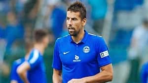 Milan Baros yuvasına döndü