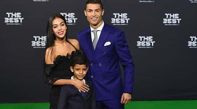 Ronaldo ikiz babası oldu