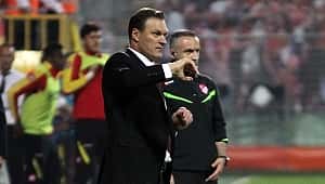 Samsunspor Alpay Özalan'la anlaştı