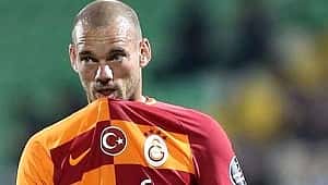 Başakşehir Sneijder'i istiyor