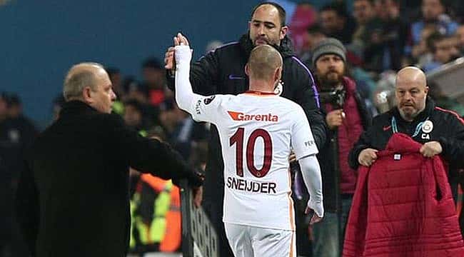 Sneijder Slovakya kampında olmayacak