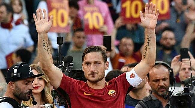 UEFA'dan Totti'ye onur