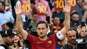 UEFA'dan Totti'ye onur