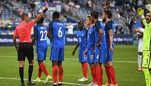 Video Yardımcı Hakem kararıyla ilk kırmızı kart